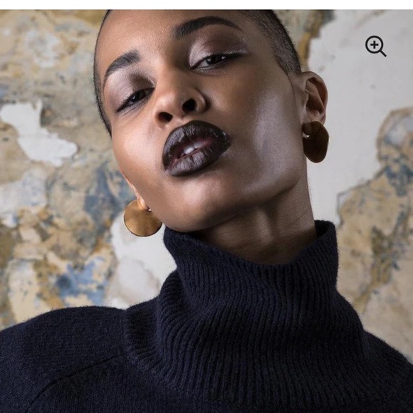 Holly Ryan 18k gold plated earring with 2 blue gemstones - Picture 4 of 8